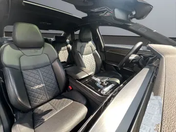 AUDI A8 60 TFSIe quat Pano ACC ViCo HuD Matrix B&O HA