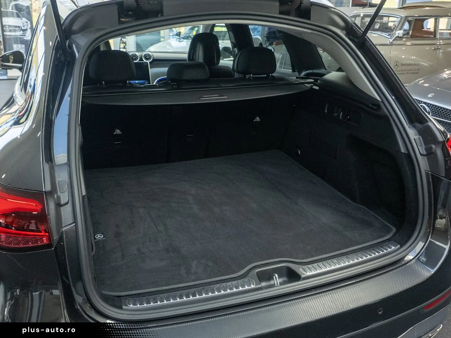 MERCEDES-BENZ GLC 220 d 4M AHK MEMO DIST  360  LED A&hellip;