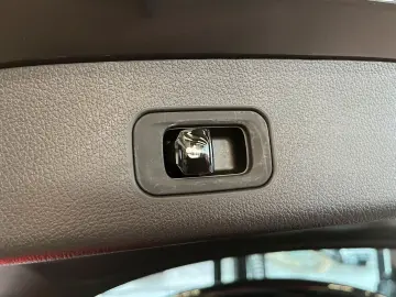 MERCEDES-BENZ GLC 200 4M AMG ADVANCED MEMORY DISTRONIC 360