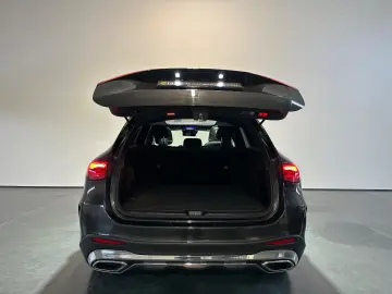 MERCEDES-BENZ GLC 200 4Matic Pano Burmest HuD 360 AH&hellip;