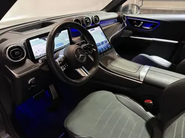 MERCEDES-BENZ GLC 200 4Matic Pano Burmest HuD 360 AH&hellip;