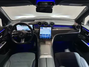 MERCEDES-BENZ GLC 200 4Matic Pano Burmest HuD 360 AH&hellip;