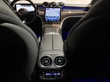 MERCEDES-BENZ GLC 200 4Matic Pano Burmest HuD 360 AH&hellip;