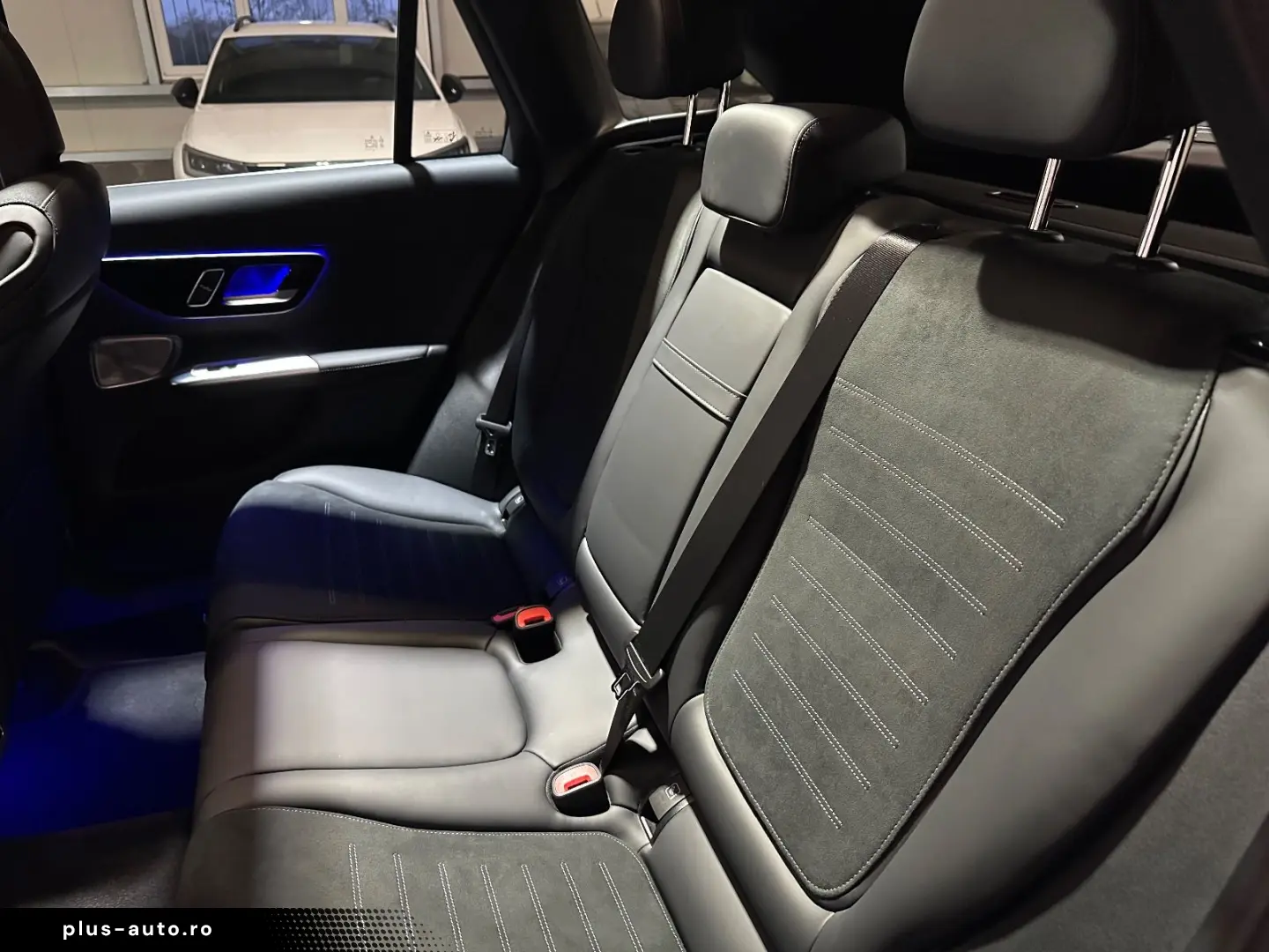 MERCEDES-BENZ GLC 200 4Matic Pano Burmest HuD 360 AH&hellip;