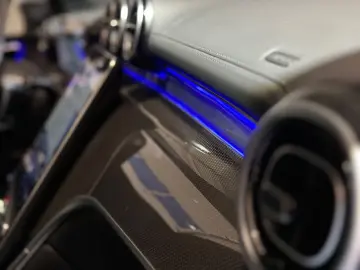 MERCEDES-BENZ GLC 200 4Matic Pano Burmest HuD 360 AH&hellip;