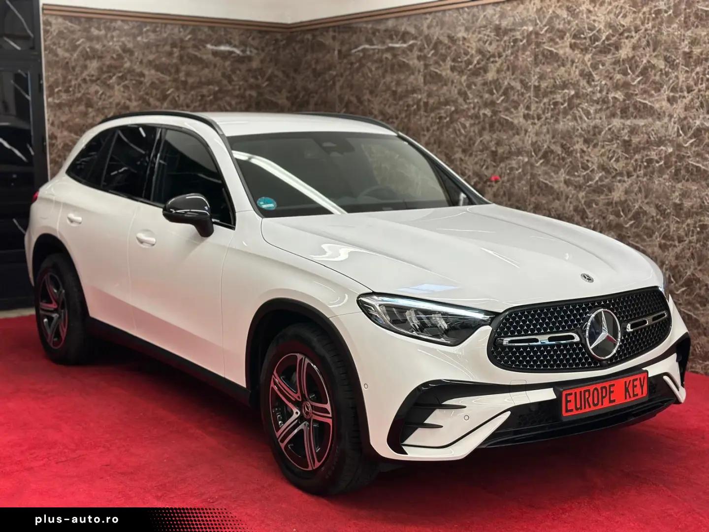 MERCEDES-BENZ GLC 200 AMG LINE 4MATIC MEMORY ACC KAMERA