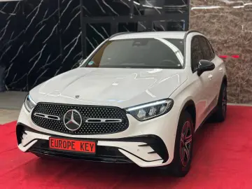 MERCEDES-BENZ GLC 200 AMG LINE 4MATIC MEMORY ACC KAMERA