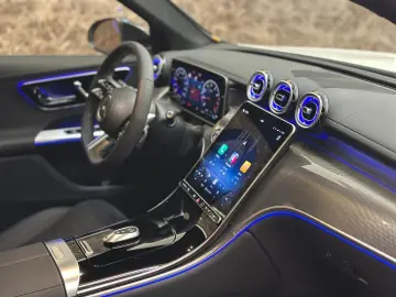 MERCEDES-BENZ GLC 200 AMG LINE 4MATIC MEMORY ACC KAMERA