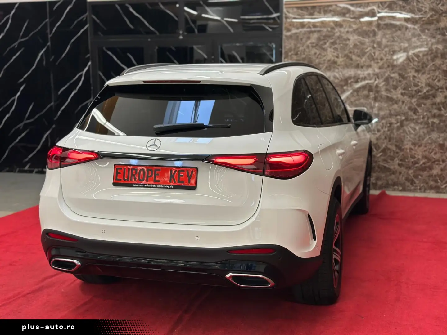 MERCEDES-BENZ GLC 200 AMG LINE 4MATIC MEMORY ACC KAMERA