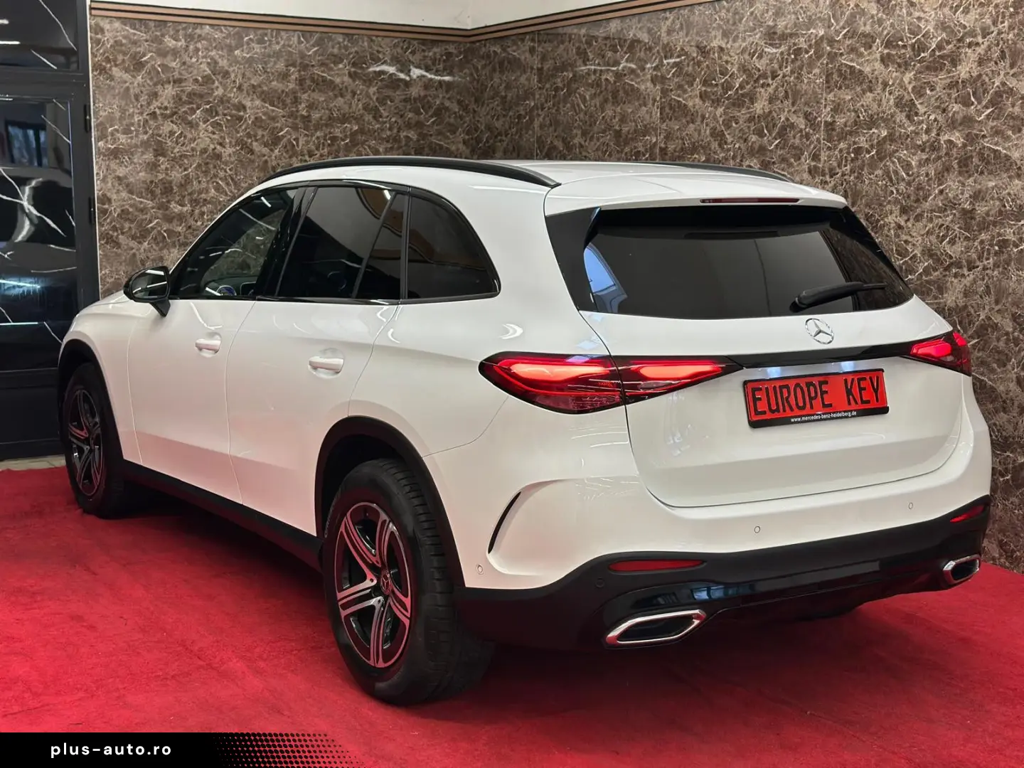 MERCEDES-BENZ GLC 200 AMG LINE 4MATIC MEMORY ACC KAMERA