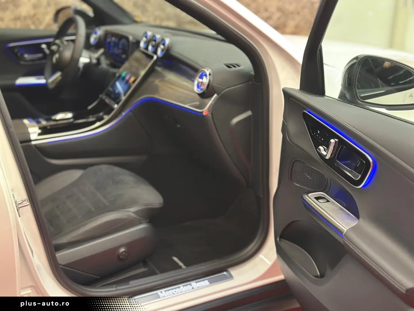 MERCEDES-BENZ GLC 200 AMG LINE 4MATIC MEMORY ACC KAMERA