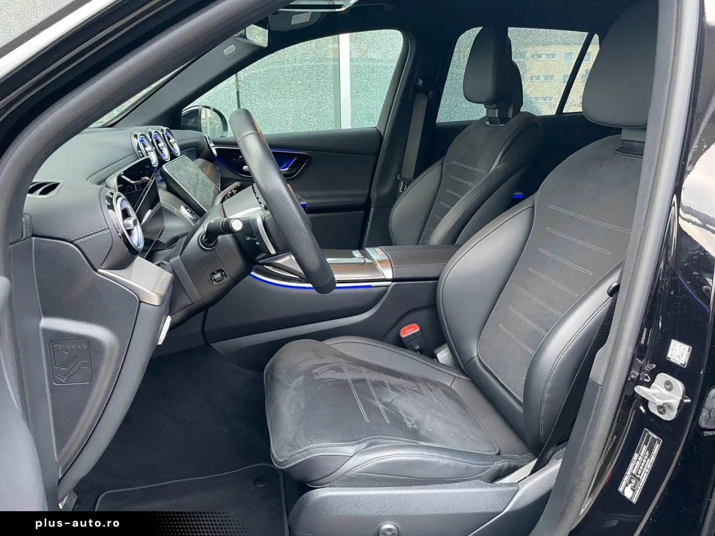 MERCEDES-BENZ GLC 200 4M AMG Advanced Plus  LED NIGHT MEMORY