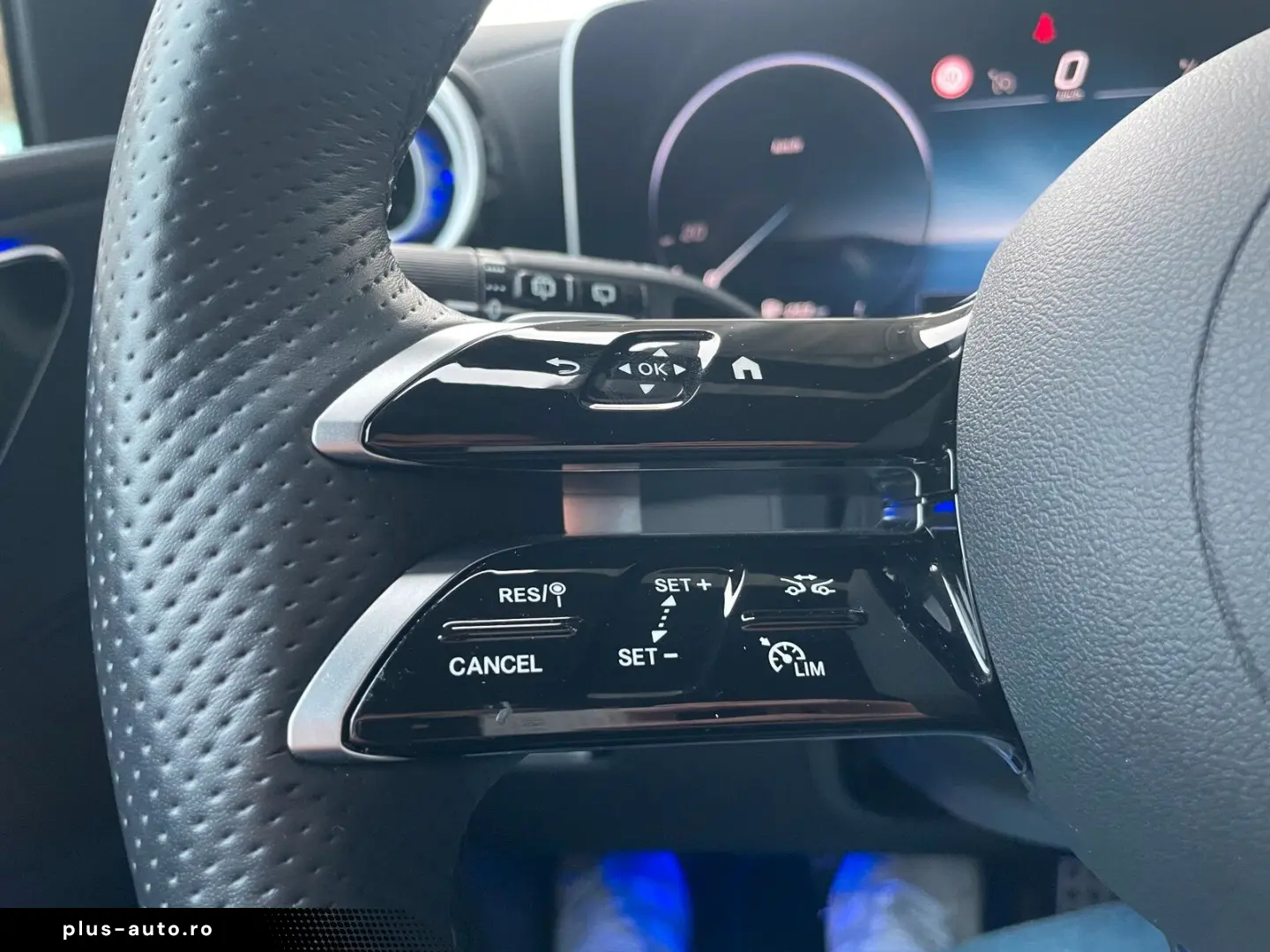 MERCEDES-BENZ GLC 200 4M AMG Advanced Plus  LED NIGHT MEMORY