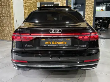 AUDI A8 60 TFSI e L quattro Chauffeur-Paket Fond-TV