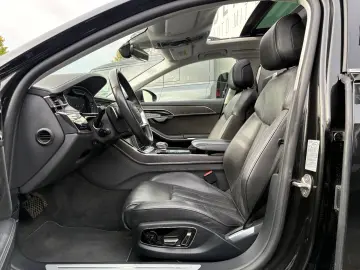 AUDI A8 60 TFSI e L quattro Chauffeur-Paket Fond-TV