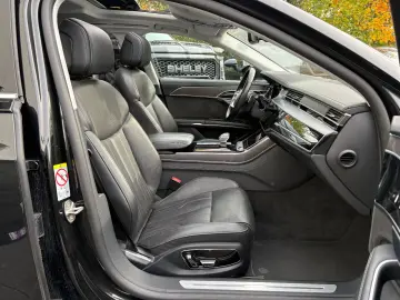 AUDI A8 60 TFSI e L quattro Chauffeur-Paket Fond-TV