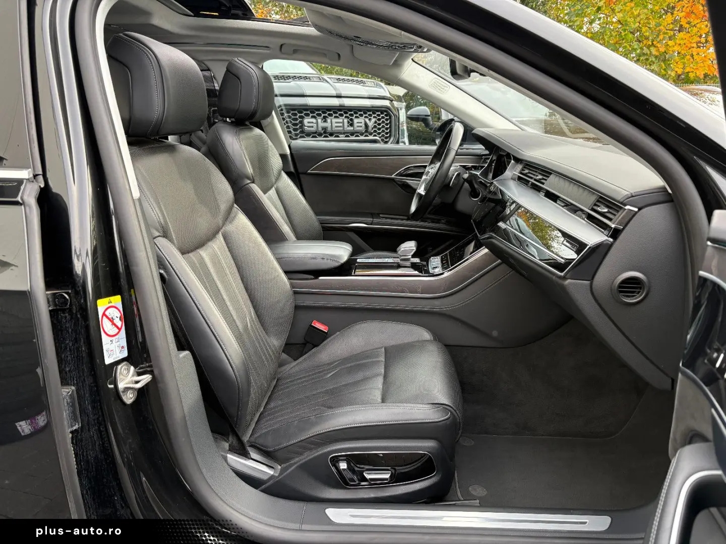 AUDI A8 60 TFSI e L quattro Chauffeur-Paket Fond-TV