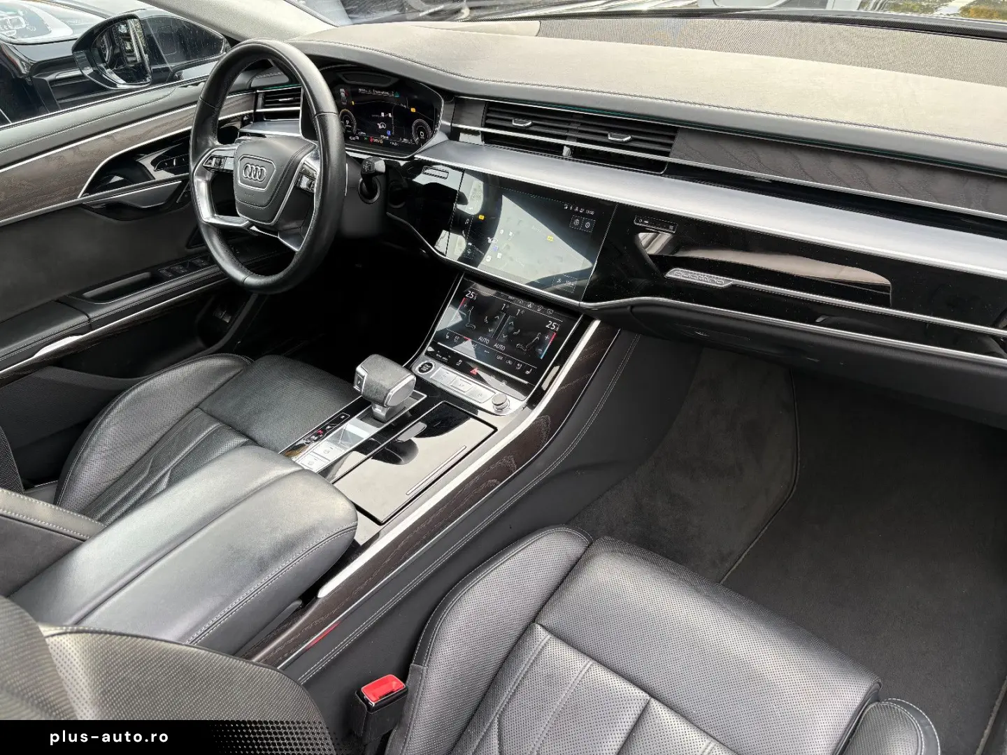 AUDI A8 60 TFSI e L quattro Chauffeur-Paket Fond-TV