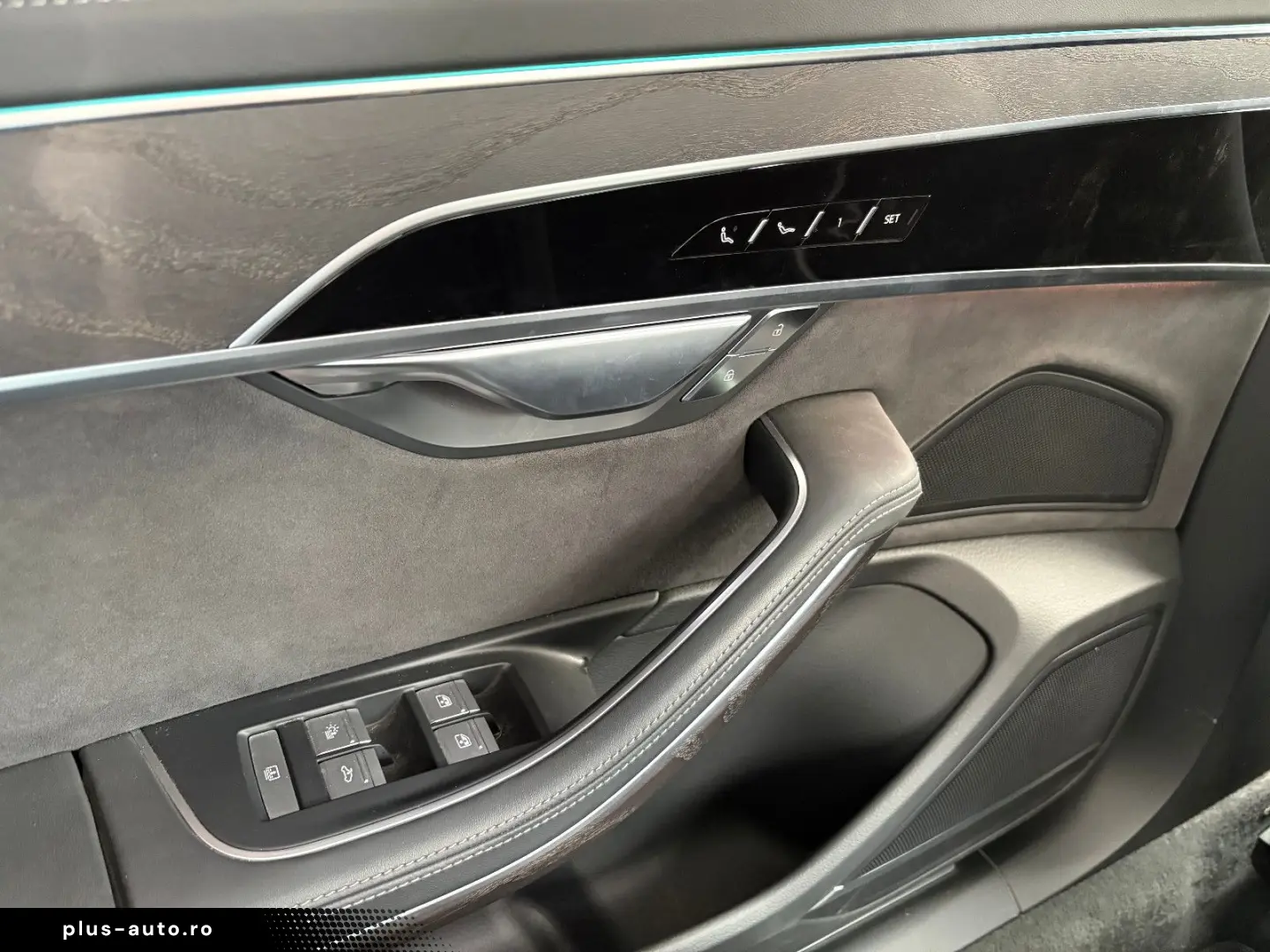 AUDI A8 60 TFSI e L quattro Chauffeur-Paket Fond-TV