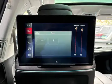 AUDI A8 60 TFSI e L quattro Chauffeur-Paket Fond-TV