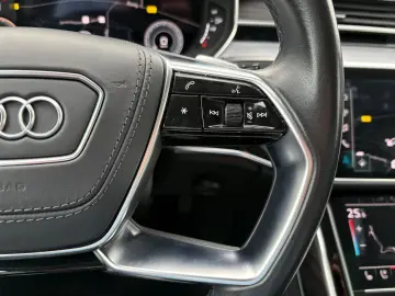 AUDI A8 60 TFSI e L quattro Chauffeur-Paket Fond-TV