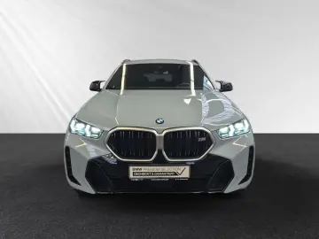 BMW X6 M60i xDrive Pano AHK B&W Standhzg. Autobahnas