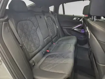 BMW X6 M60i xDrive Pano AHK B&W Standhzg. Autobahnas