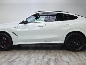 BMW X6 xDrive30d M Sport Pro 22Zoll Luftfeder AHK