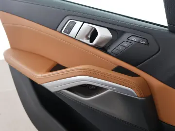 BMW X6 30d xDrive M Sport Pano AHK HUD Laser