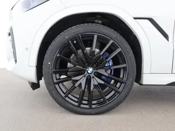 BMW X6 30d xDrive M Sport Pano AHK HUD Laser