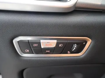 BMW X6 30d xDrive M Sport Pano AHK HUD Laser