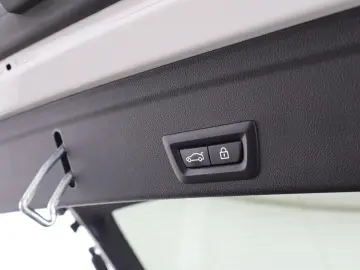 BMW X6 30d xDrive M Sport Pano AHK HUD Laser