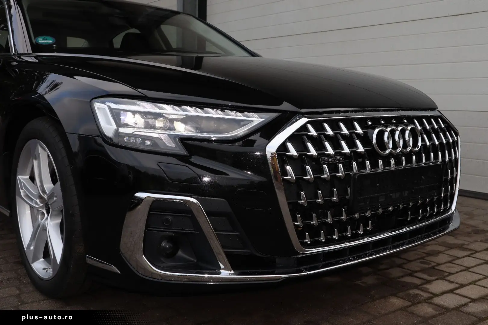 AUDI A8L 60 TFSIe lang exclusive Mod.2025