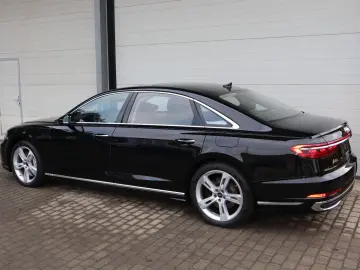 AUDI A8L 60 TFSIe lang exclusive Mod.2025