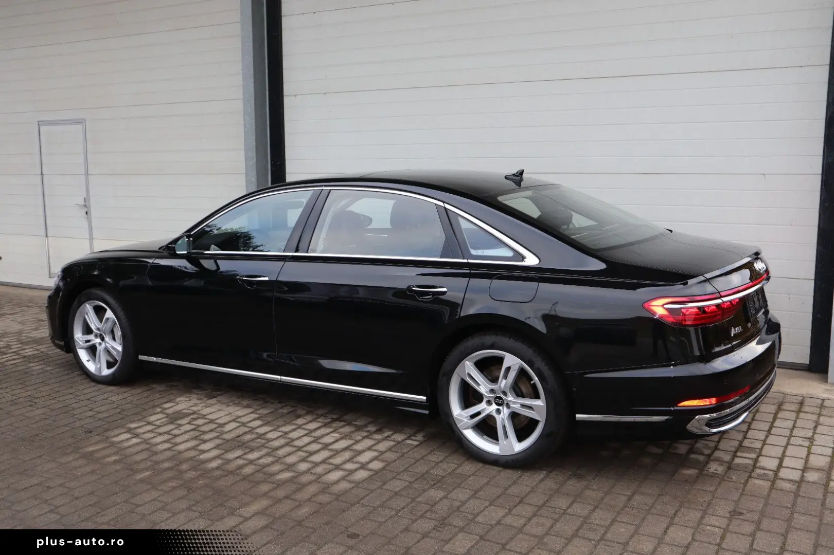 AUDI A8L 60 TFSIe lang exclusive Mod.2025