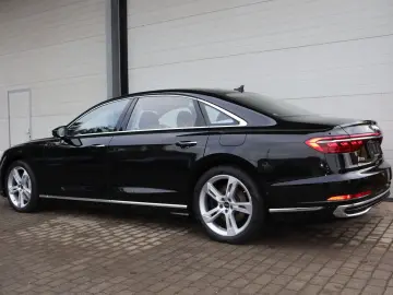 AUDI A8L 60 TFSIe lang exclusive Mod.2025