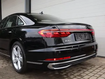 AUDI A8L 60 TFSIe lang exclusive Mod.2025