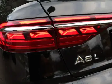 AUDI A8L 60 TFSIe lang exclusive Mod.2025