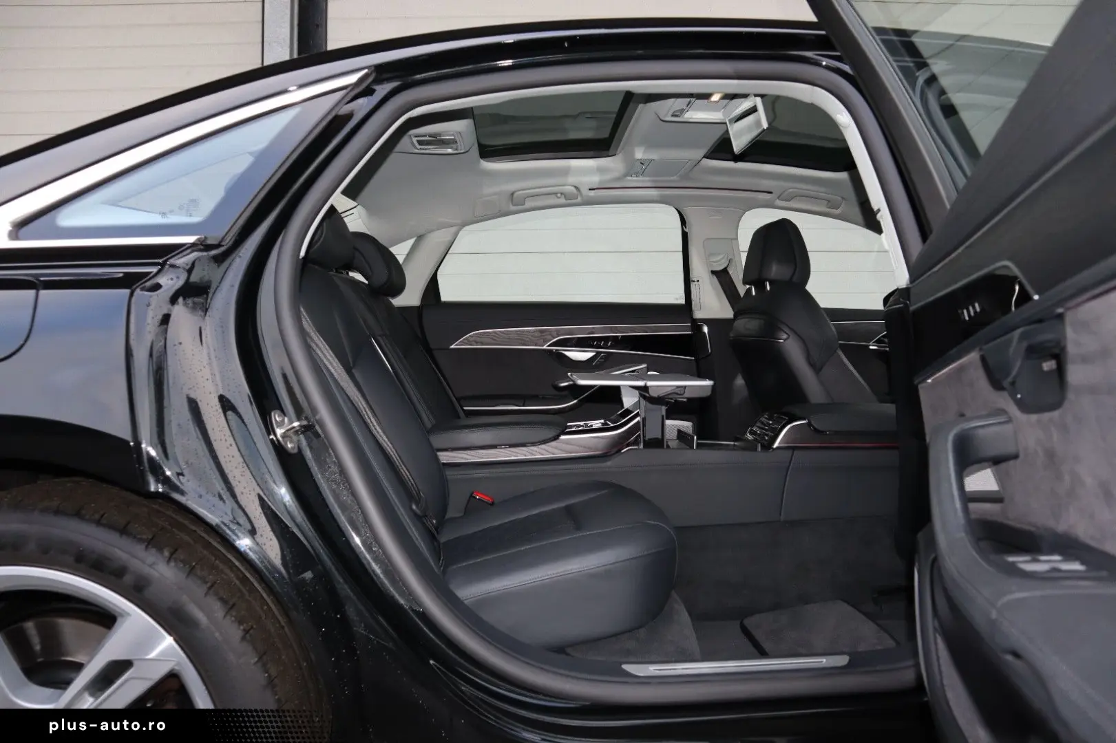 AUDI A8L 60 TFSIe lang exclusive Mod.2025