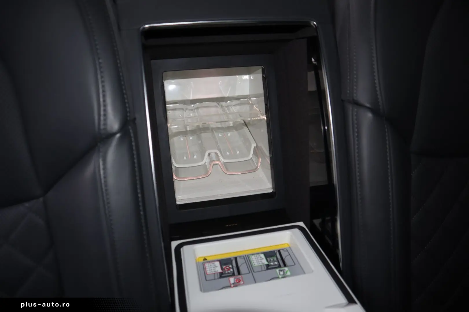 AUDI A8L 60 TFSIe lang exclusive Mod.2025