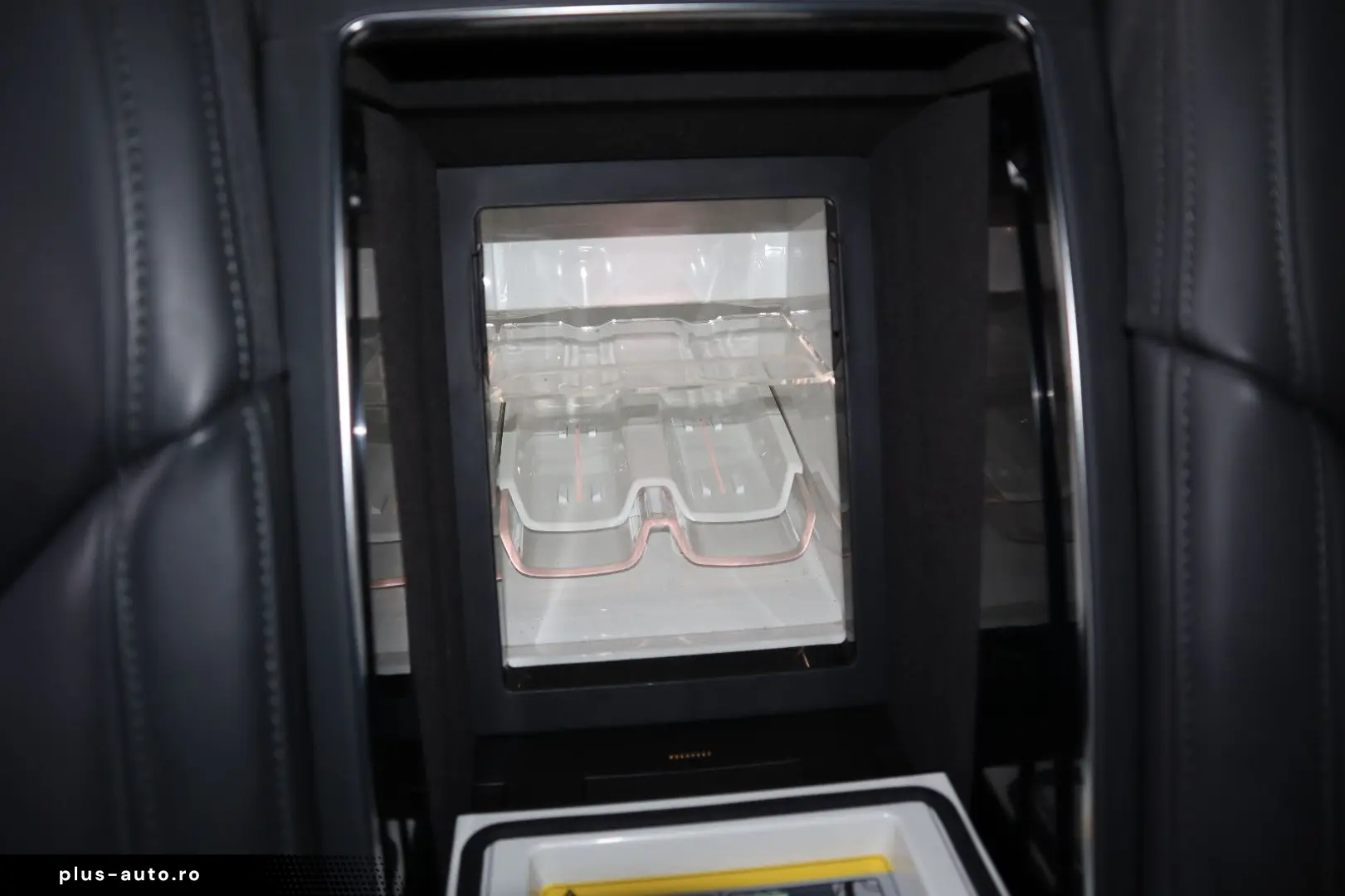 AUDI A8L 60 TFSIe lang exclusive Mod.2025