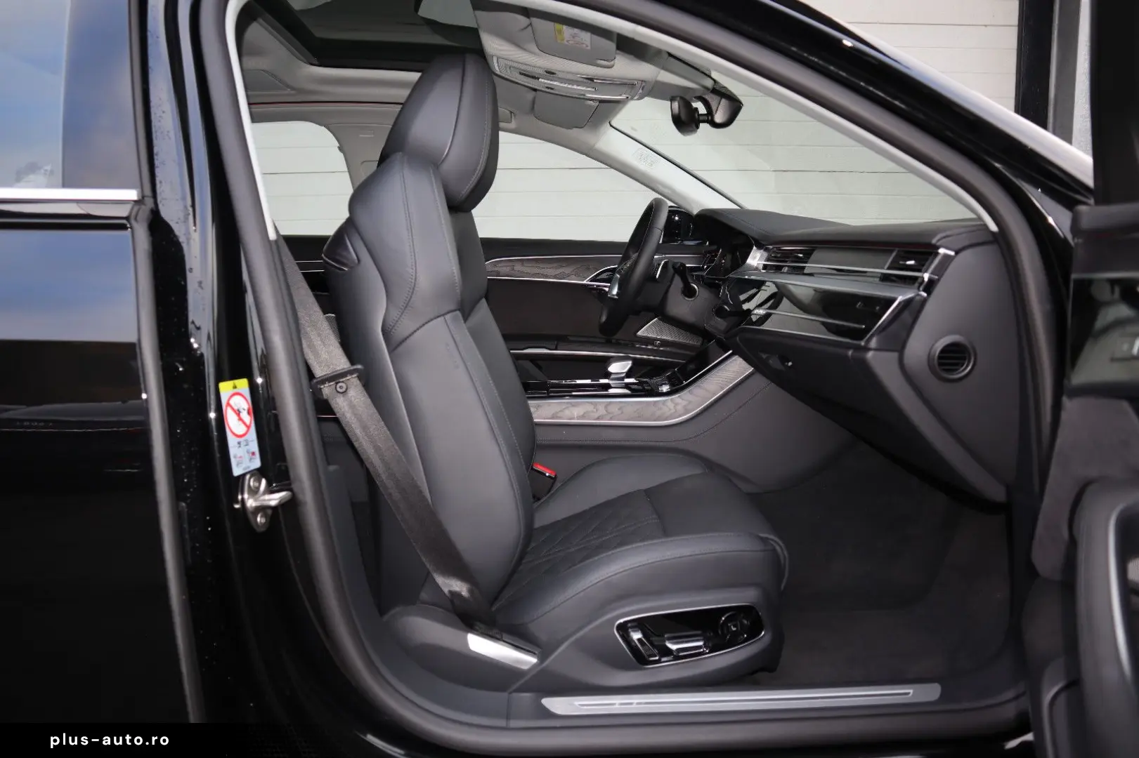 AUDI A8L 60 TFSIe lang exclusive Mod.2025