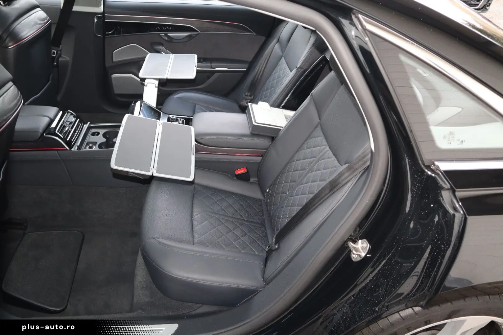 AUDI A8L 60 TFSIe lang exclusive Mod.2025