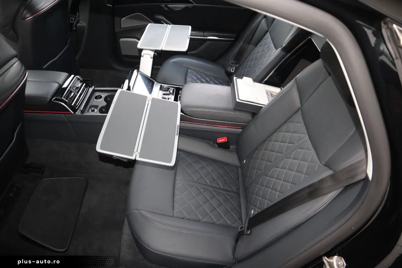 AUDI A8L 60 TFSIe lang exclusive Mod.2025