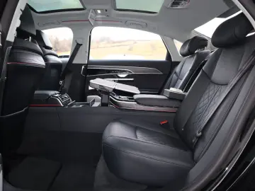 AUDI A8L 60 TFSIe lang exclusive Mod.2025