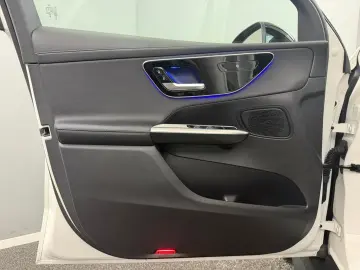 MERCEDES-BENZ GLC 300e 4M AMG LINE 360 WIDE LED AMBI&hellip;