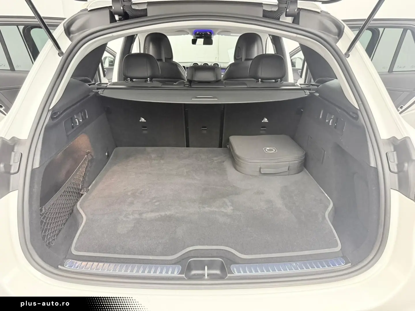 MERCEDES-BENZ GLC 300e 4M AMG LINE 360 WIDE LED AMBI&hellip;