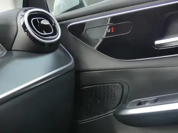 MERCEDES-BENZ GLC 200 Avantgarde 4M Panorama R-Kamer&hellip;