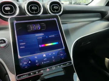 MERCEDES-BENZ GLC 200 Avantgarde 4M Panorama R-Kamer&hellip;