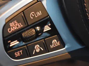 BMW X6 xDrive30d M Sport Laser Abstand Pano AHK